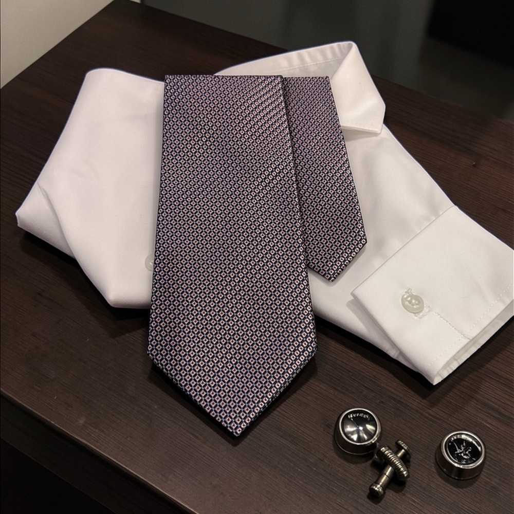 Silk Navy & Pink Geometric Tie - Picture 3 of 6